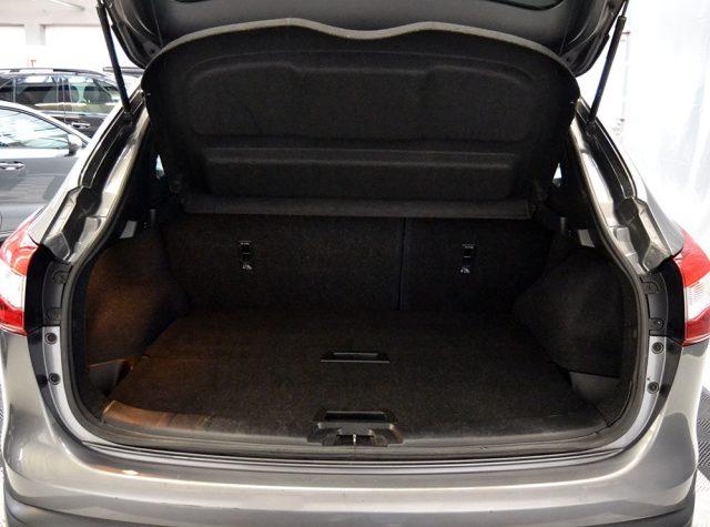 NISSAN Qashqai 1.2 DIG-T Tekna Navigatore Ok Neopatentati