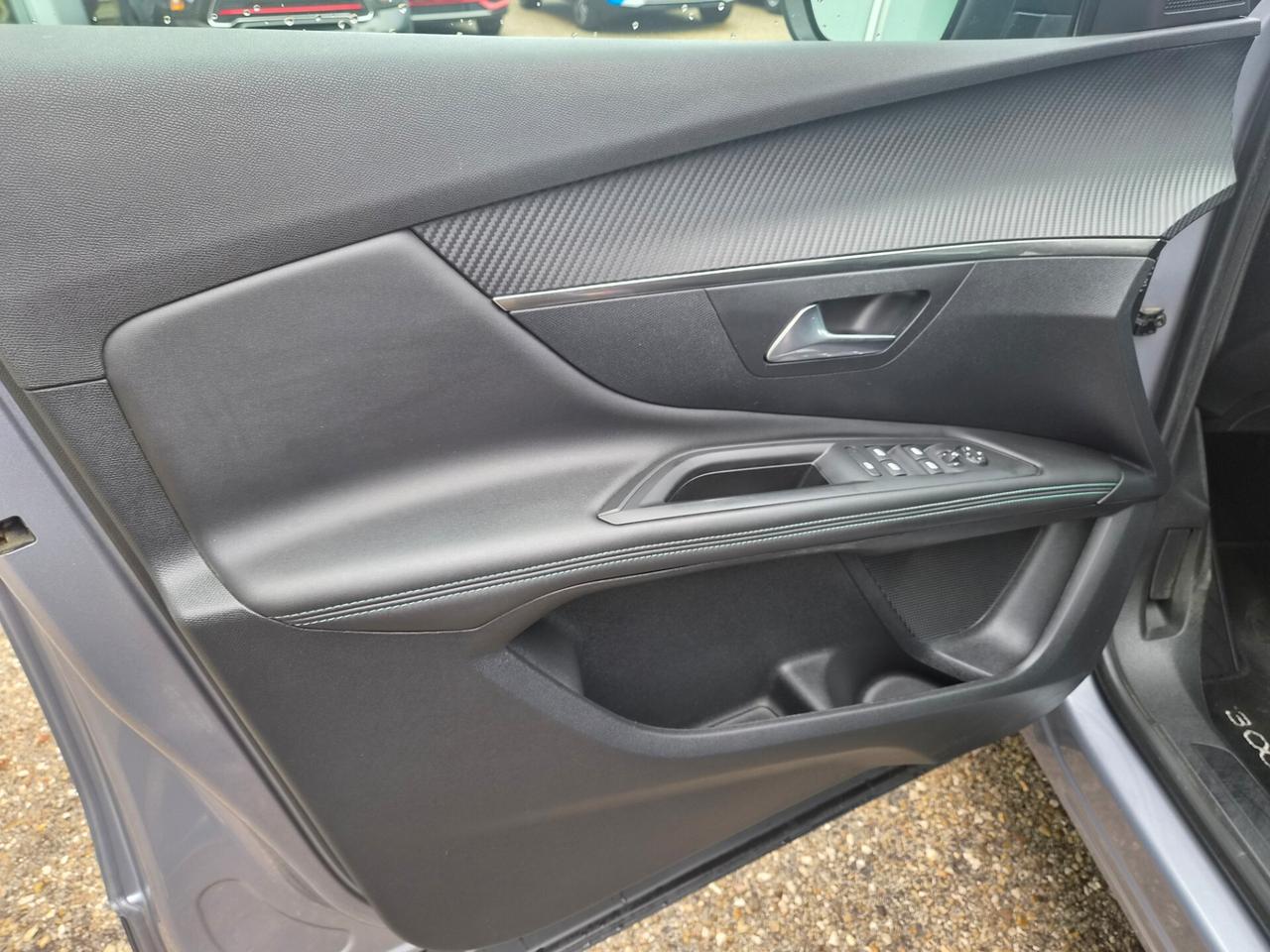 Peugeot 3008 BlueHDi 130 S&S Allure