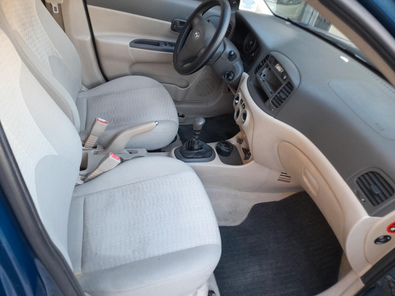 Hyundai Accent 1.4 4p. Style