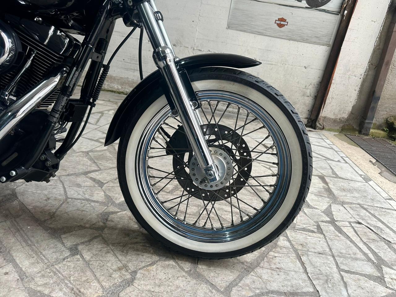 Harley-davidson Dyna Low Rider Centesimo Anniversario (100TH ANNIVERSARY).