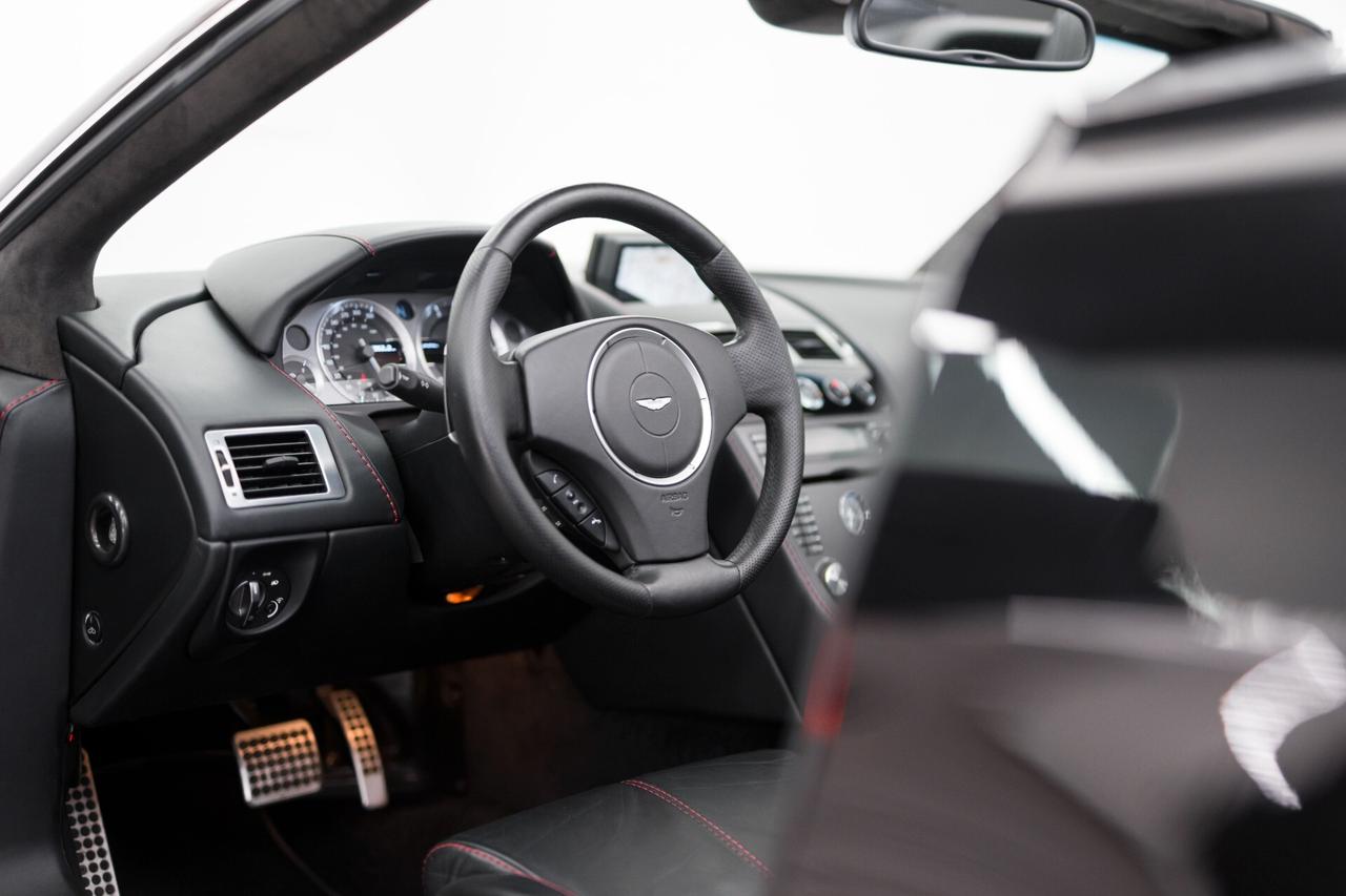 Aston Martin V8 Vantage CABRIO