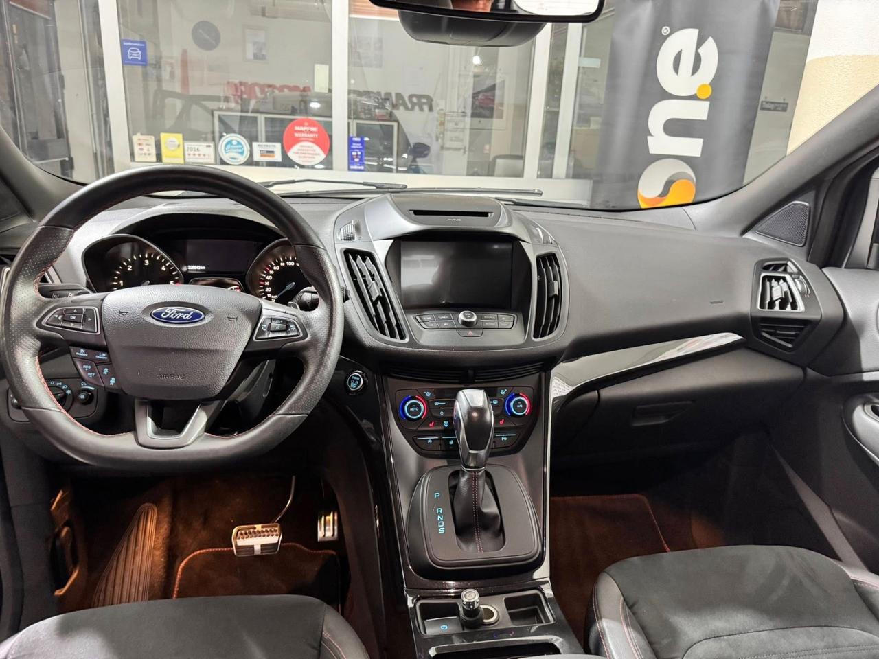Ford Kuga 2.0 TDCI 180 CV S&S 4WD Powershift Vignale