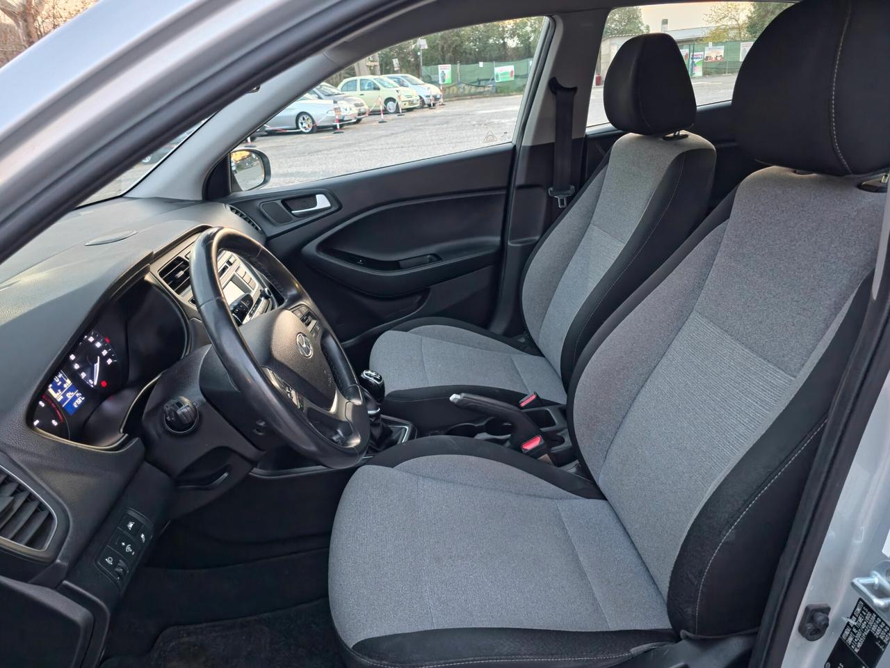 Hyundai i20 1.1 CRDi 12V 5 porte Go! Plus 2016-E6 Manuale NEO