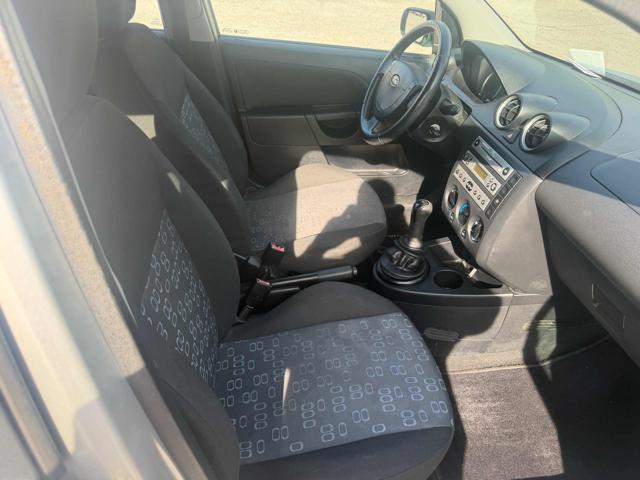 FORD Fiesta 1.4 TDCi 5p. Ghia senza nessun lavoro da fare