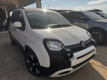 Fiat Panda Pandina 1.0 FireFly 65 CV Hybrid Cross - Nuova da Immatricolare Pronta Consegna