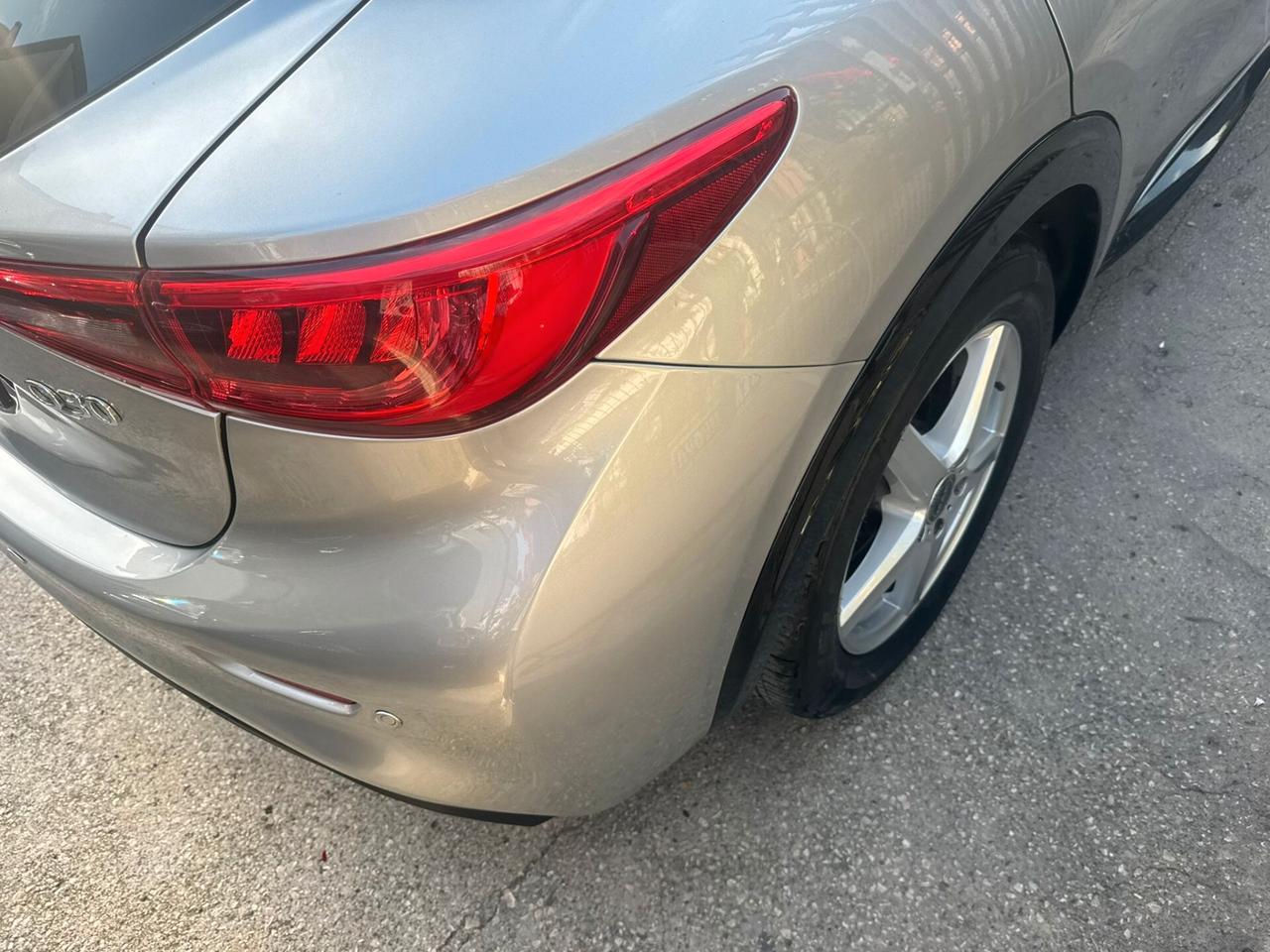 Infiniti Q30 1.5 diesel Premium