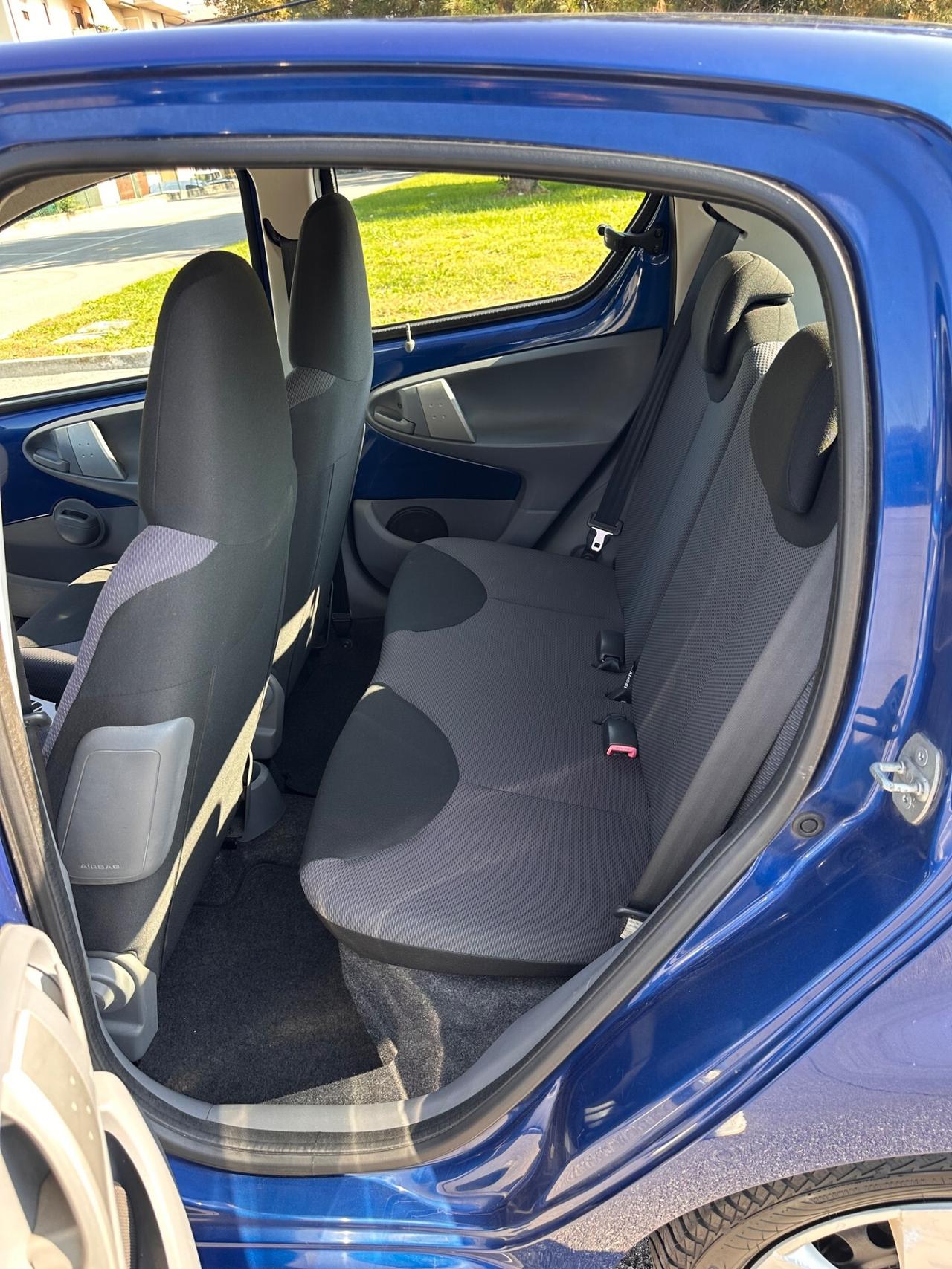 Toyota Aygo 1.0 Benzina 5 porte Sound Solo 80.000 Km