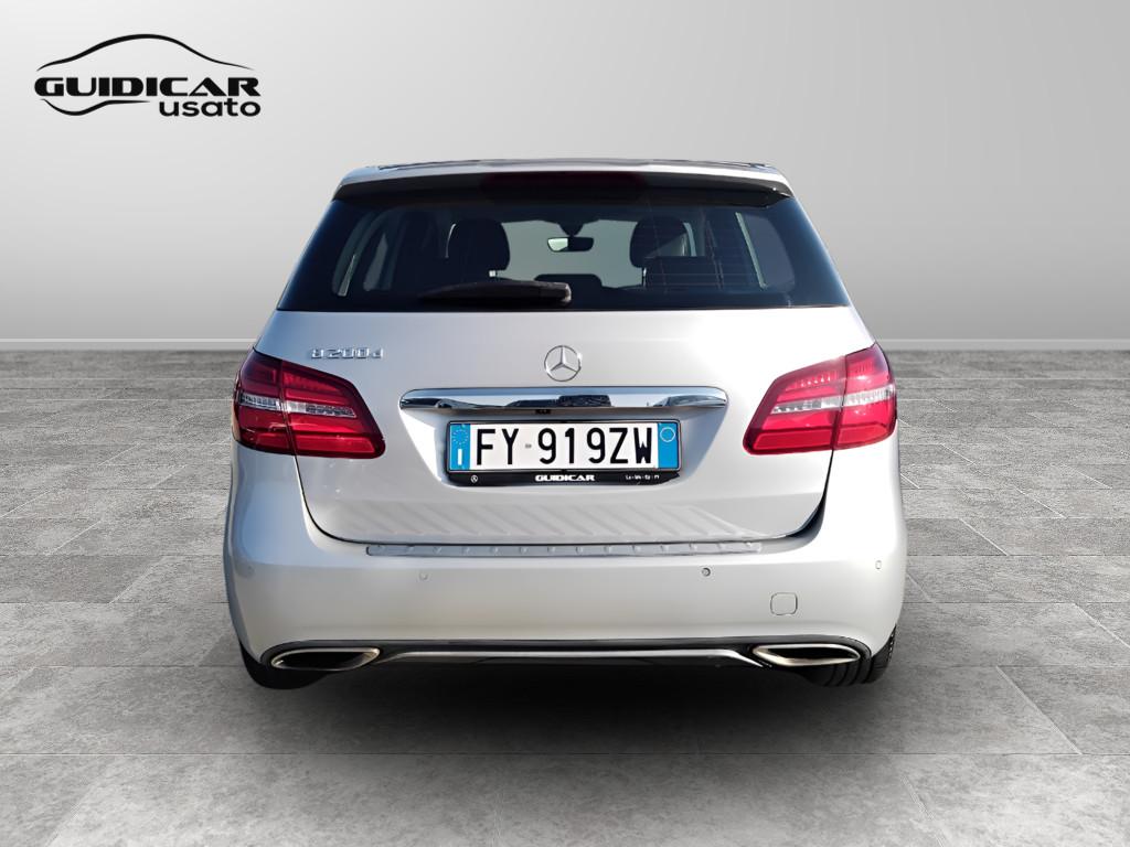 Mercedes-Benz Classe B - T246 - B 200 d (cdi) Sport auto
