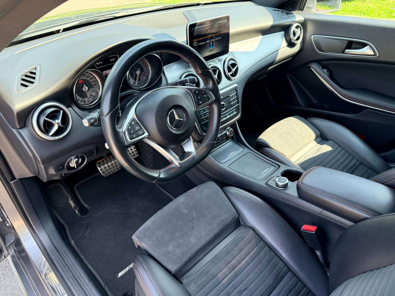 Mercedes-Benz CLA 180 Premium AMG Automatica 122cv OK NEOPATENTATI