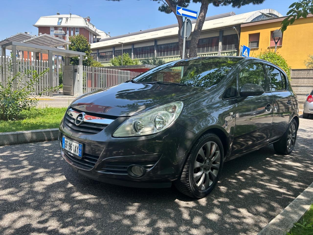 Opel Corsa 1.2 5 porte Club