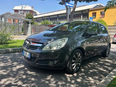 Opel Corsa 1.2 5 porte Club