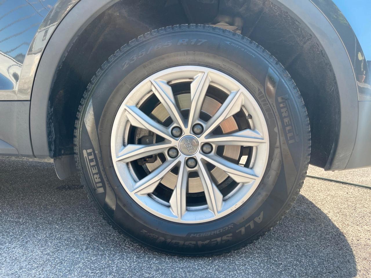 Audi Q5 2.0 TDI quattro S tronic Business
