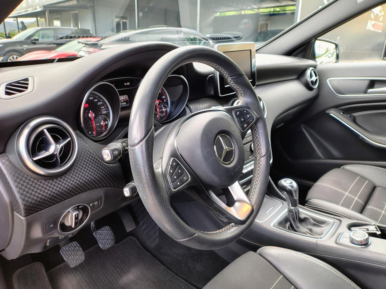 Mercedes-benz A 160 A 160 d Premium