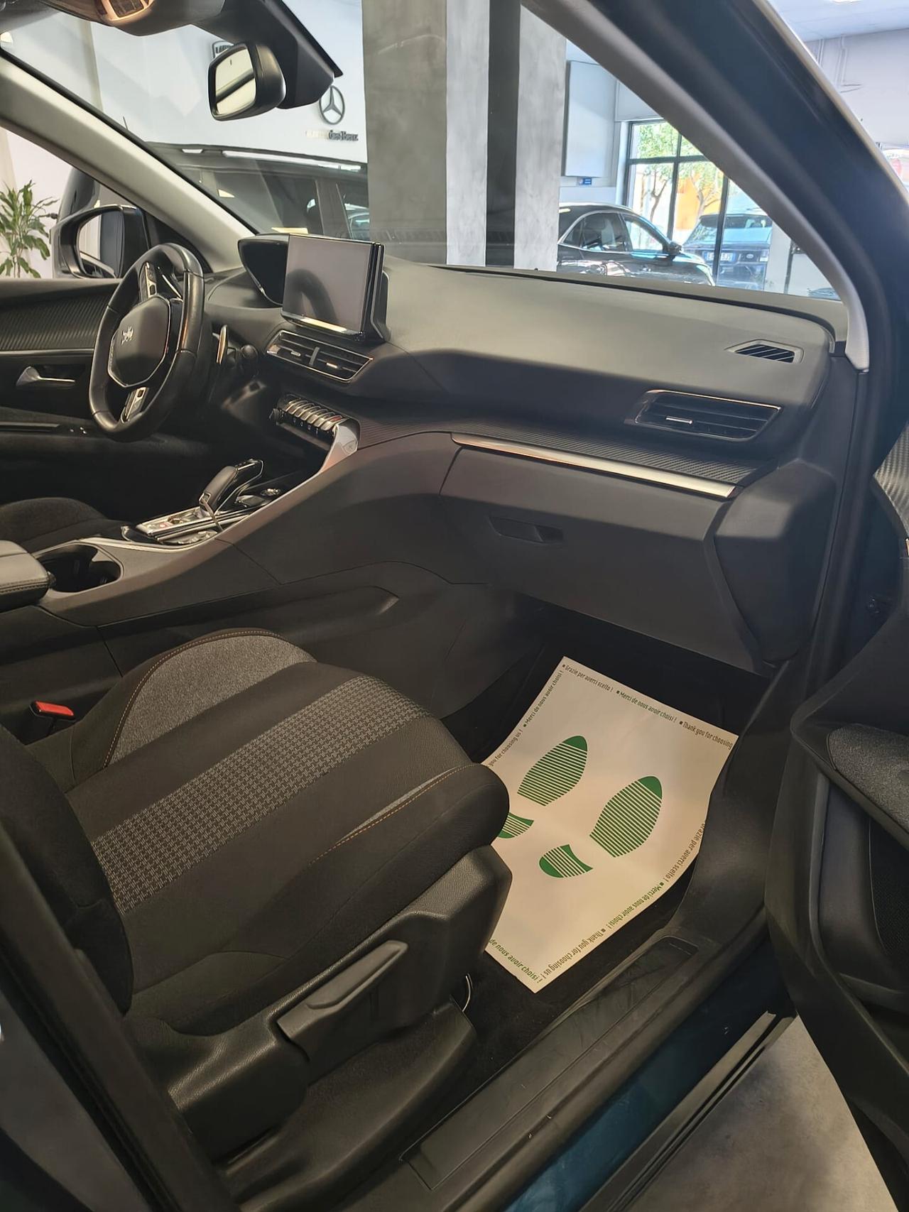 Peugeot 3008 BlueHDi 130 S&S EAT8