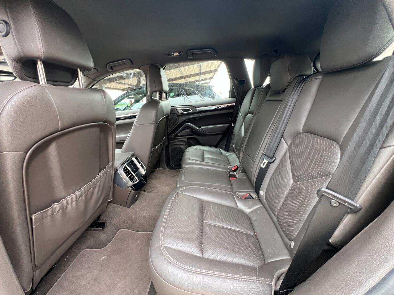 Porsche Cayenne 3.0 Diesel Platinum Edition