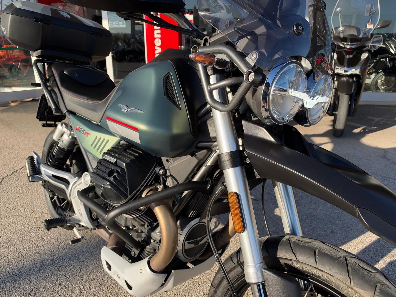 Moto Guzzi V85 TT 2022