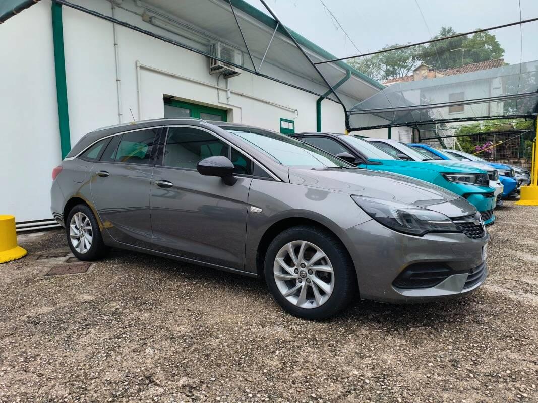 Opel Astra 1.5 cdti Business Elegance s&s 122cv at9