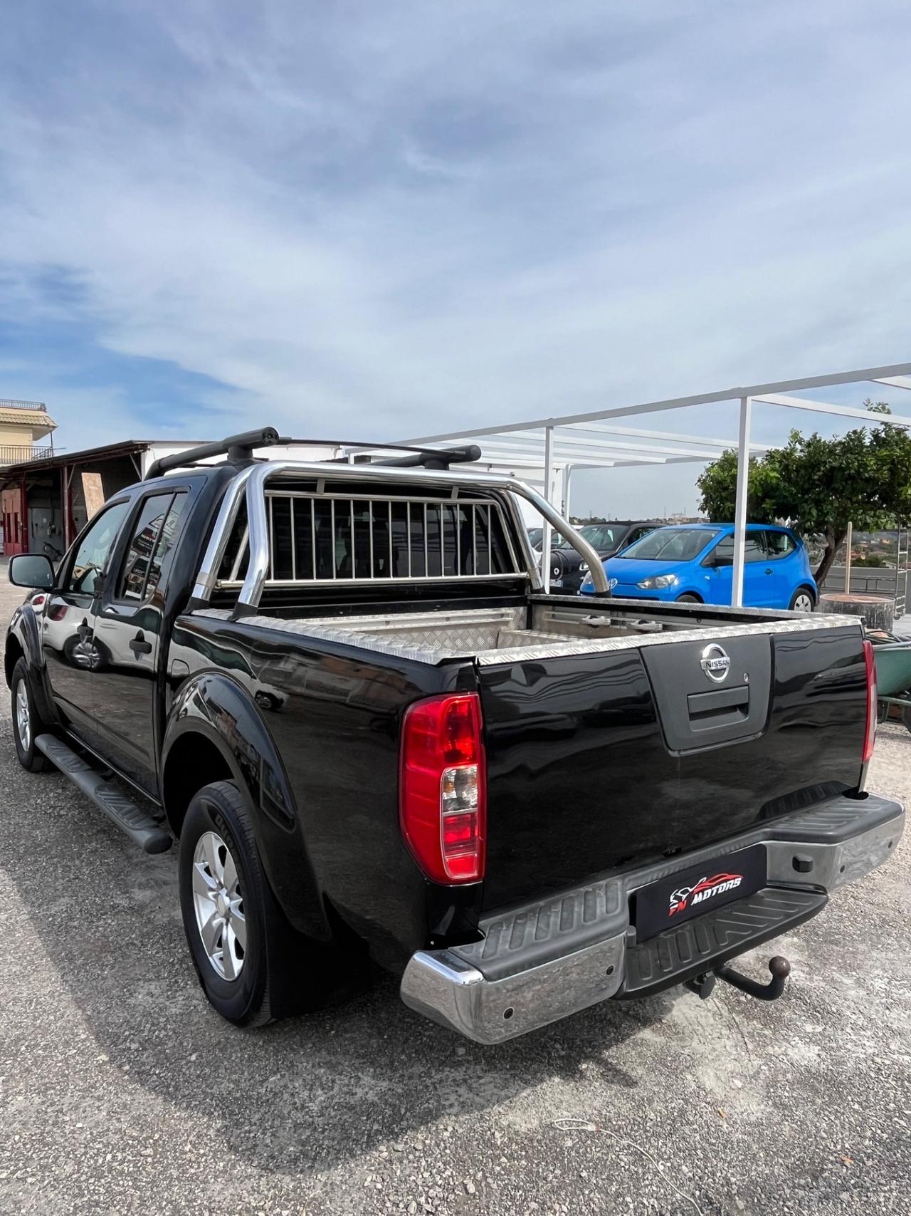 Nissan Navara 2.5 dCi 4 porte Double Cab Sport