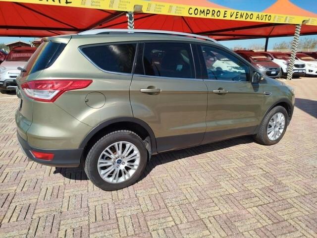 Ford Kuga 2.0 TDCI 140 CV 4WD Titanium