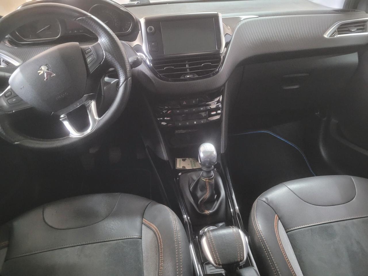 Peugeot 2008 BlueHDi 120 S&S Crossway