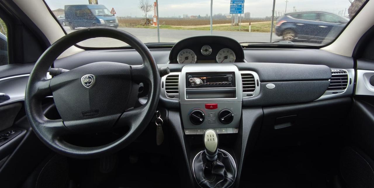 Lancia Ypsilon 1.2 Elle