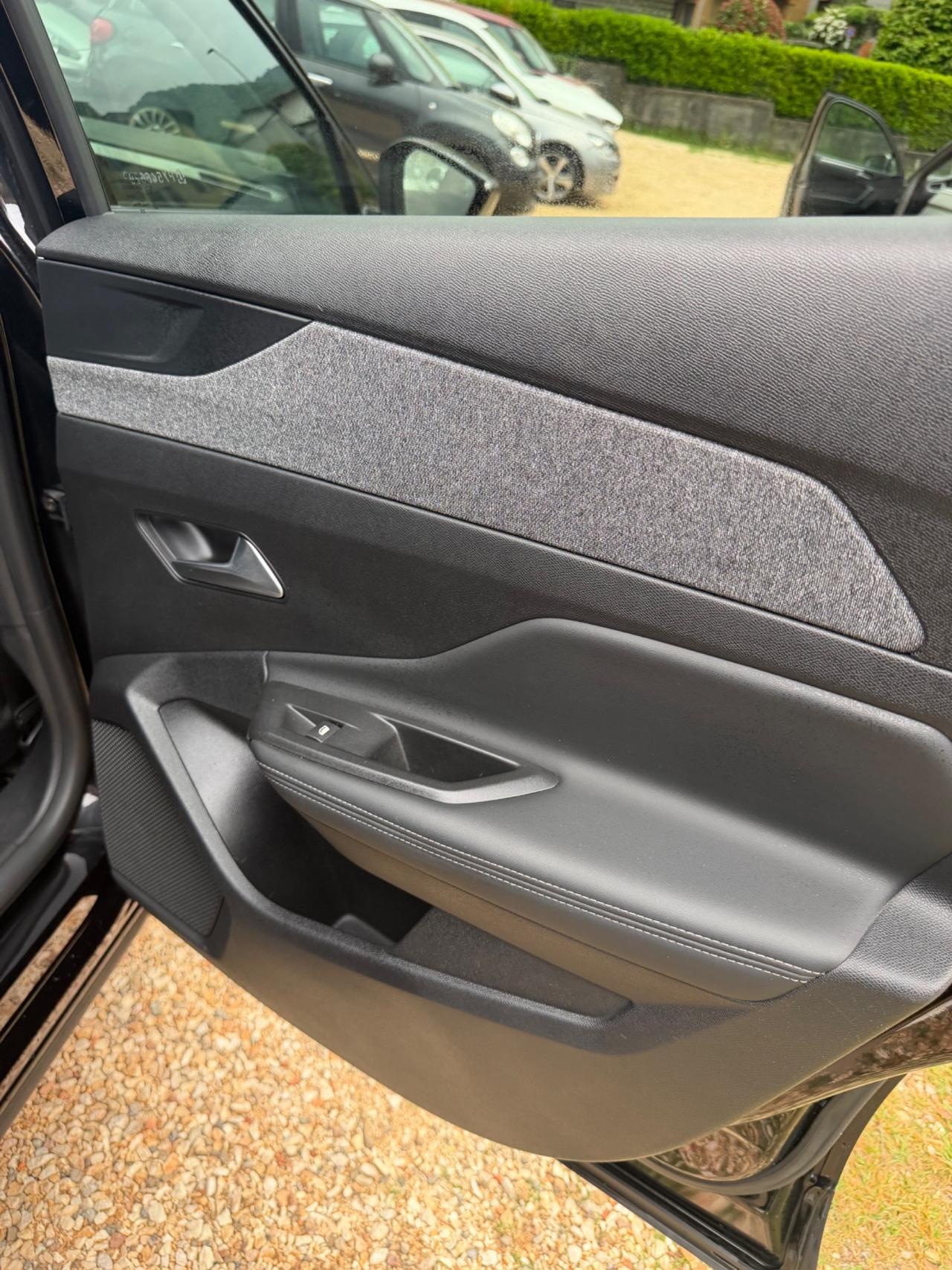 Peugeot 408 ALLURE FULLOPT EU6B KMCERT 360CAM