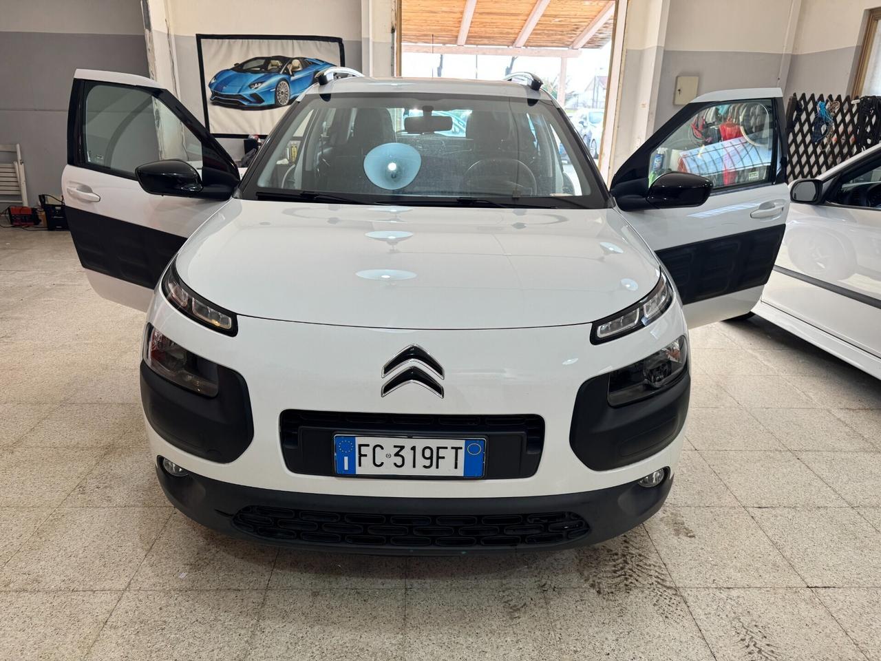 Citroen C4 Cactus BlueHDi 100 cv. Autom. Shine OK