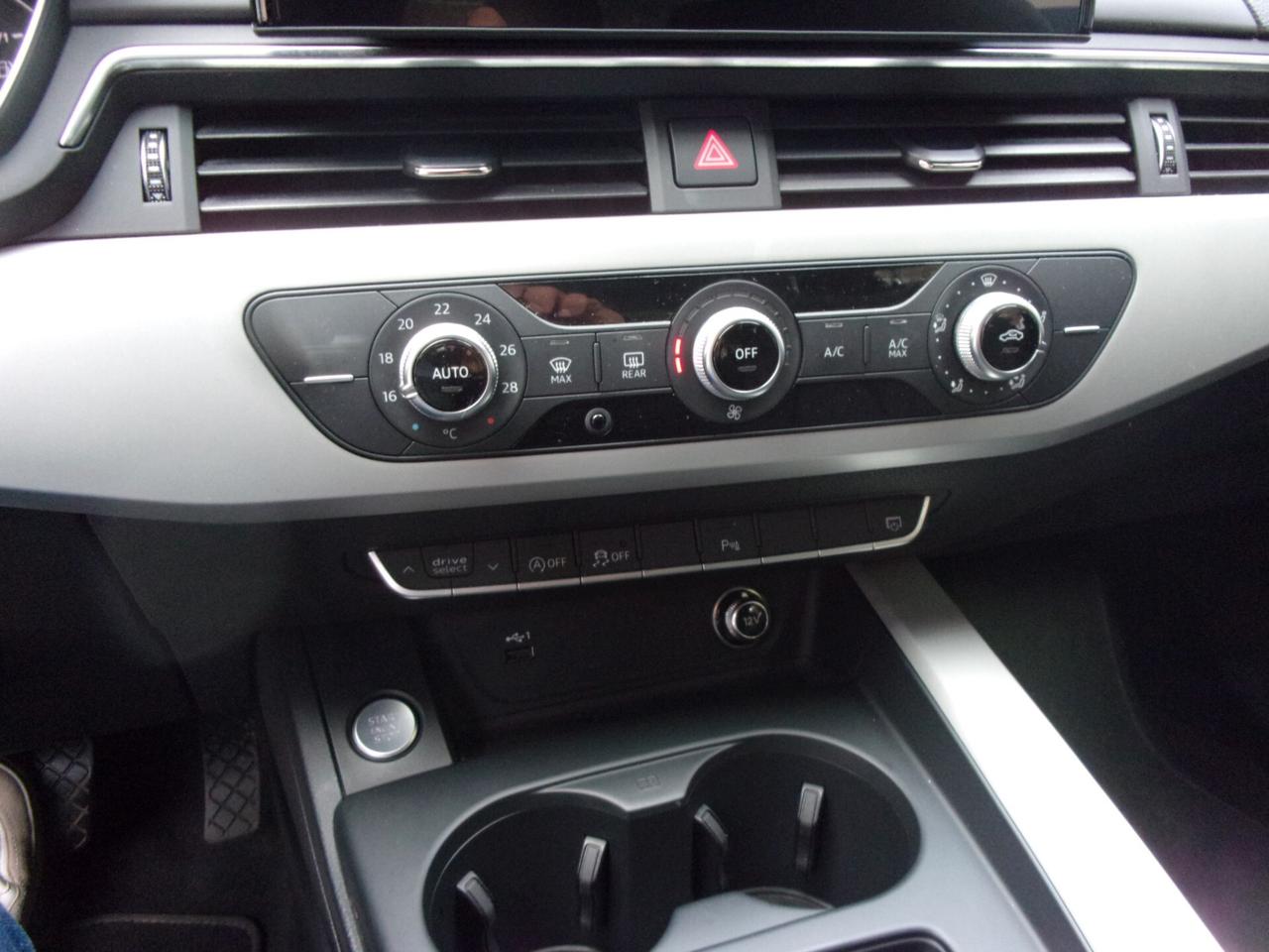 Audi A4 Avant 30 TDI/136 CV S tronic Business Advanced