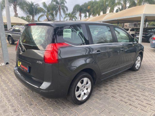 PEUGEOT 5008 1.6 HDi 115CV Business 7 posti