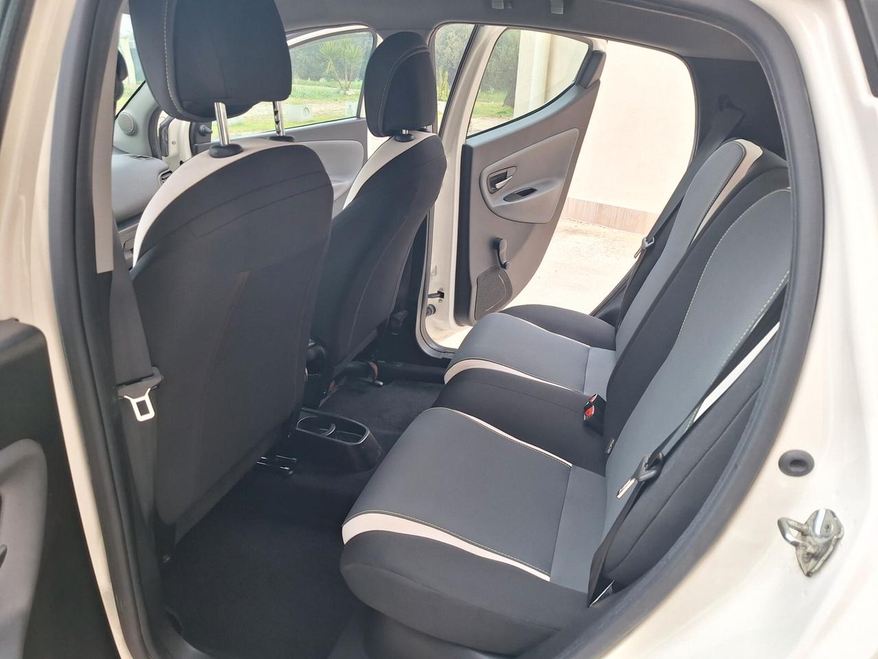 Lancia Ypsilon 1.2 5 porte Elefantino"PERFETTA"