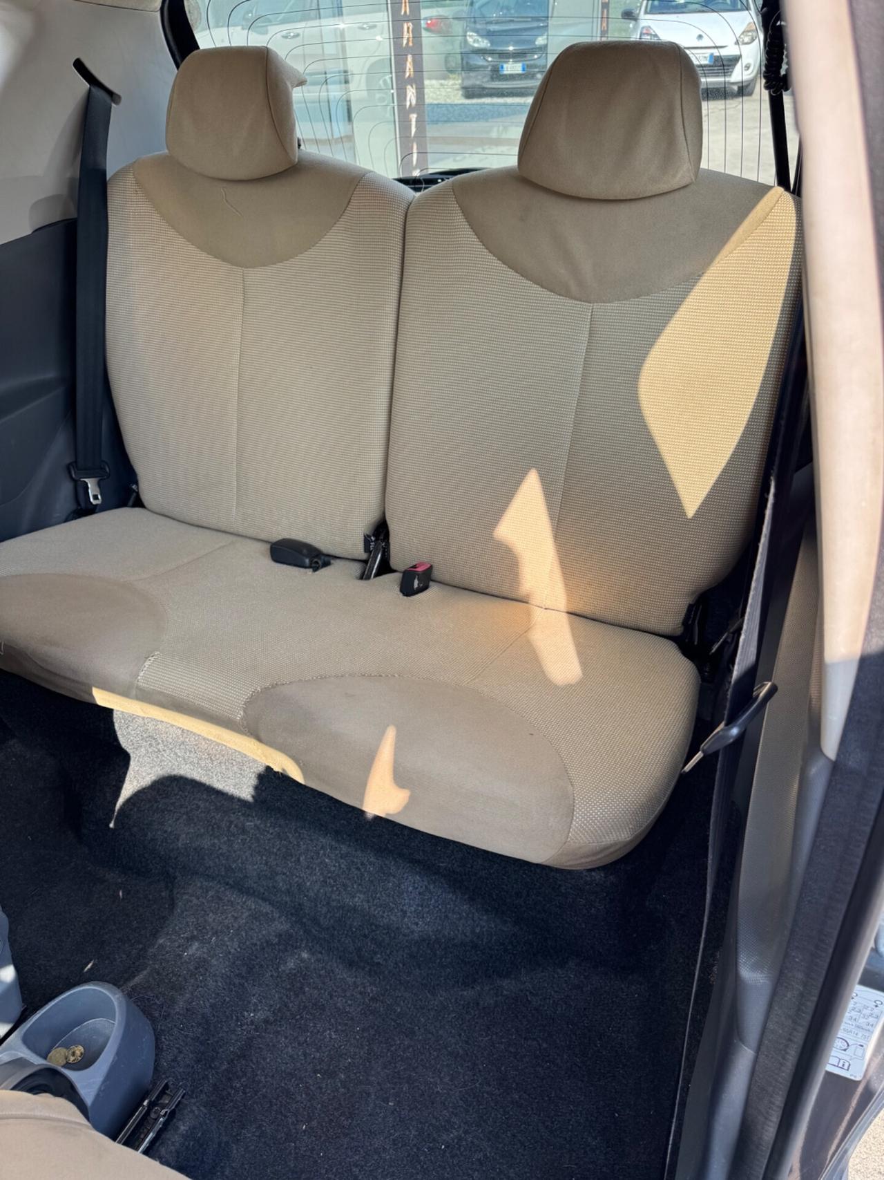 Peugeot 107 1.0 68CV- Adatta ai Neopatentati-tagliandata-Garanzia 12mesi