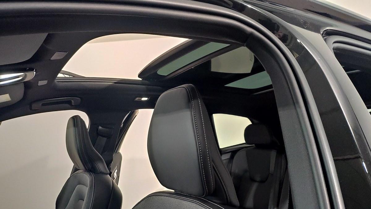 VOLVO Xc60 T6 Plug-In Hybrid Awd Aut. Plus Black Edition