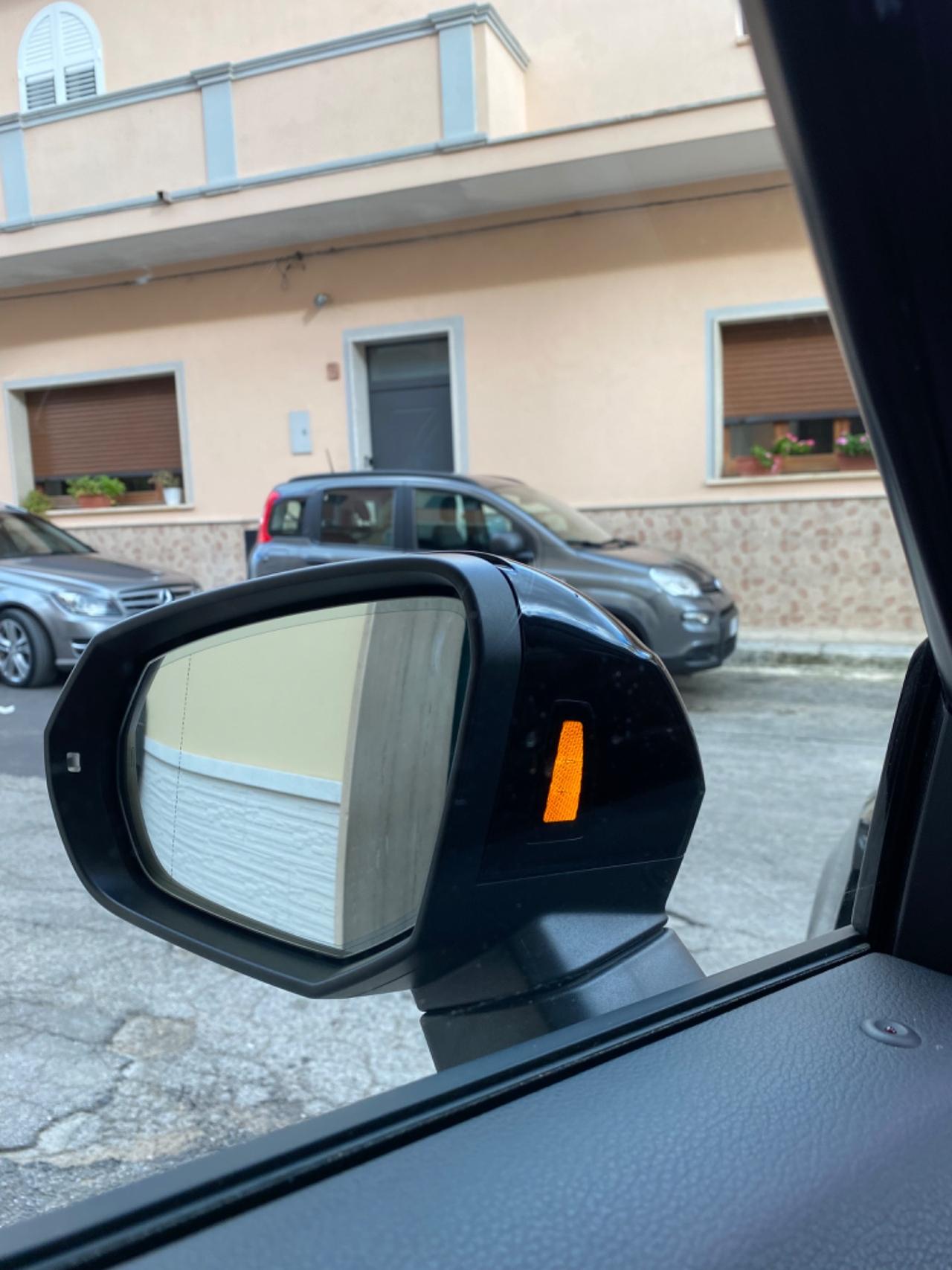 Audi Q2 30 TDI Admired 116CV Full