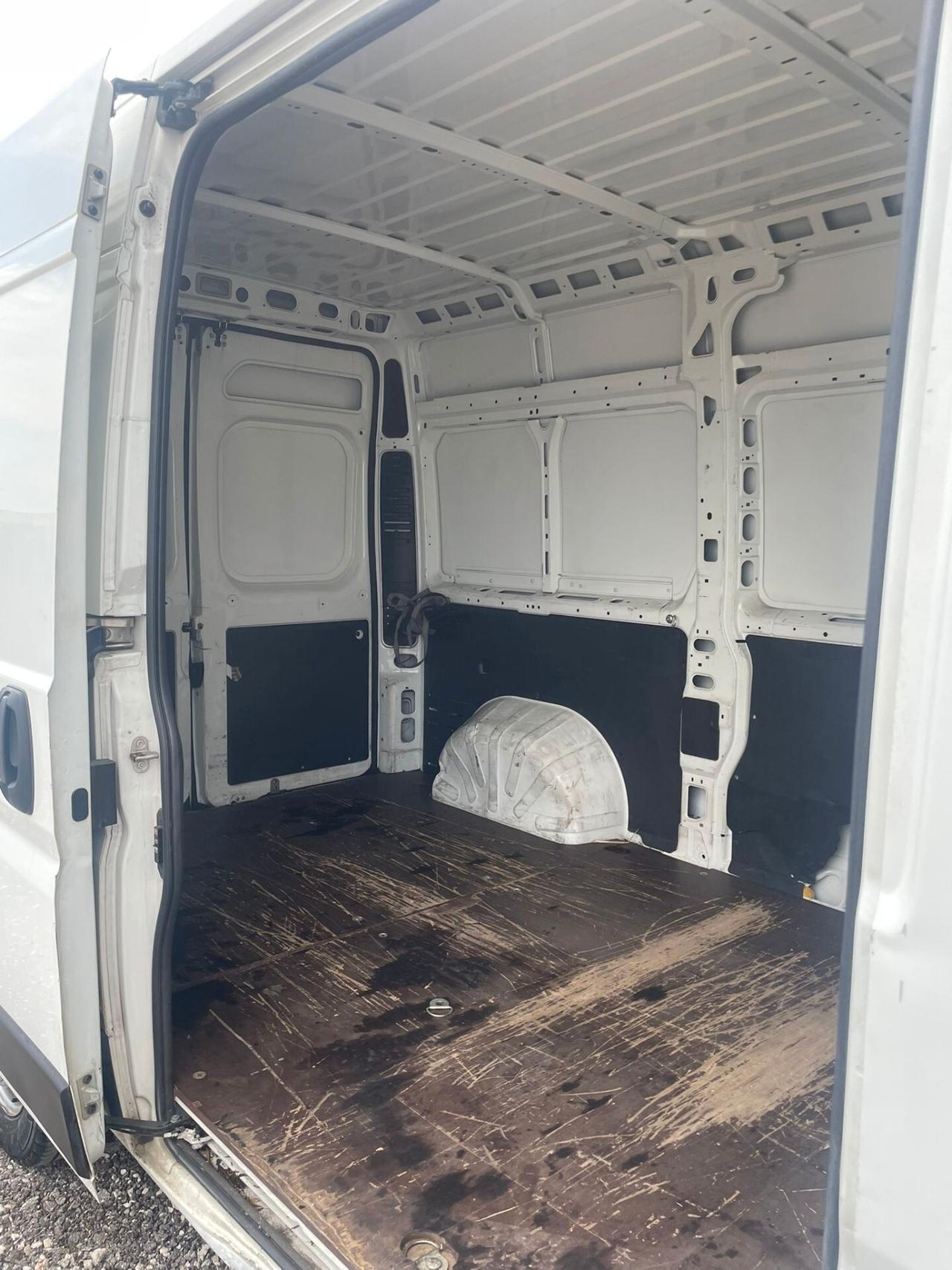 Peugeot Boxer 330 2.2 BlueHDi 140 S&S PM-TN Furgone