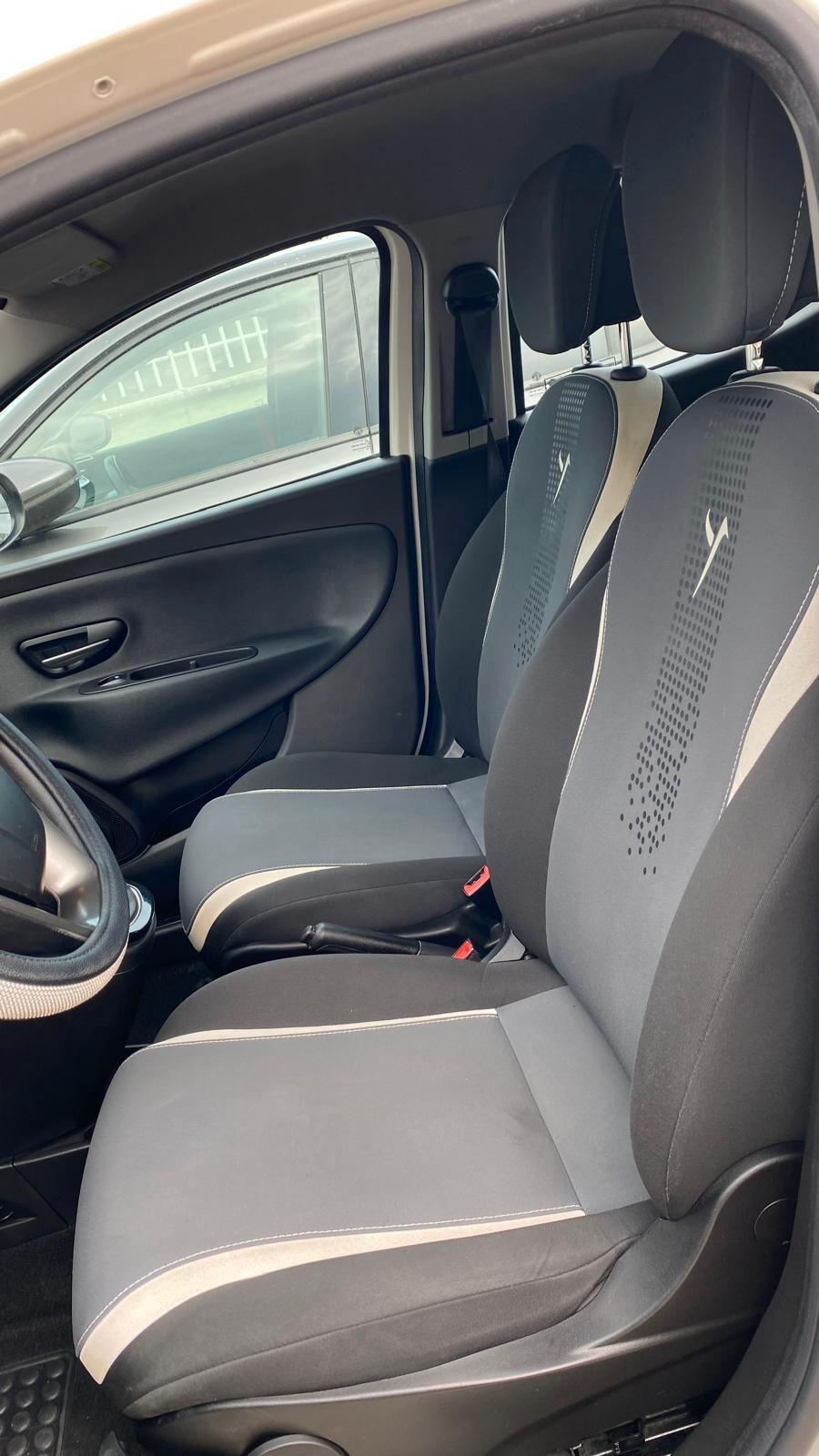 Lancia Ypsilon 1.2 69 CV 5 porte GPL Ecochic Elefantino