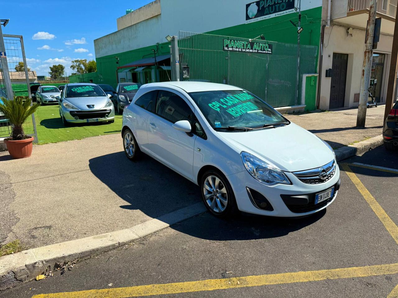 Opel Corsa 1.2 85CV 3 porte GPL-TECH Ecotec - ANNO 2012 - GPL CASA MADRE