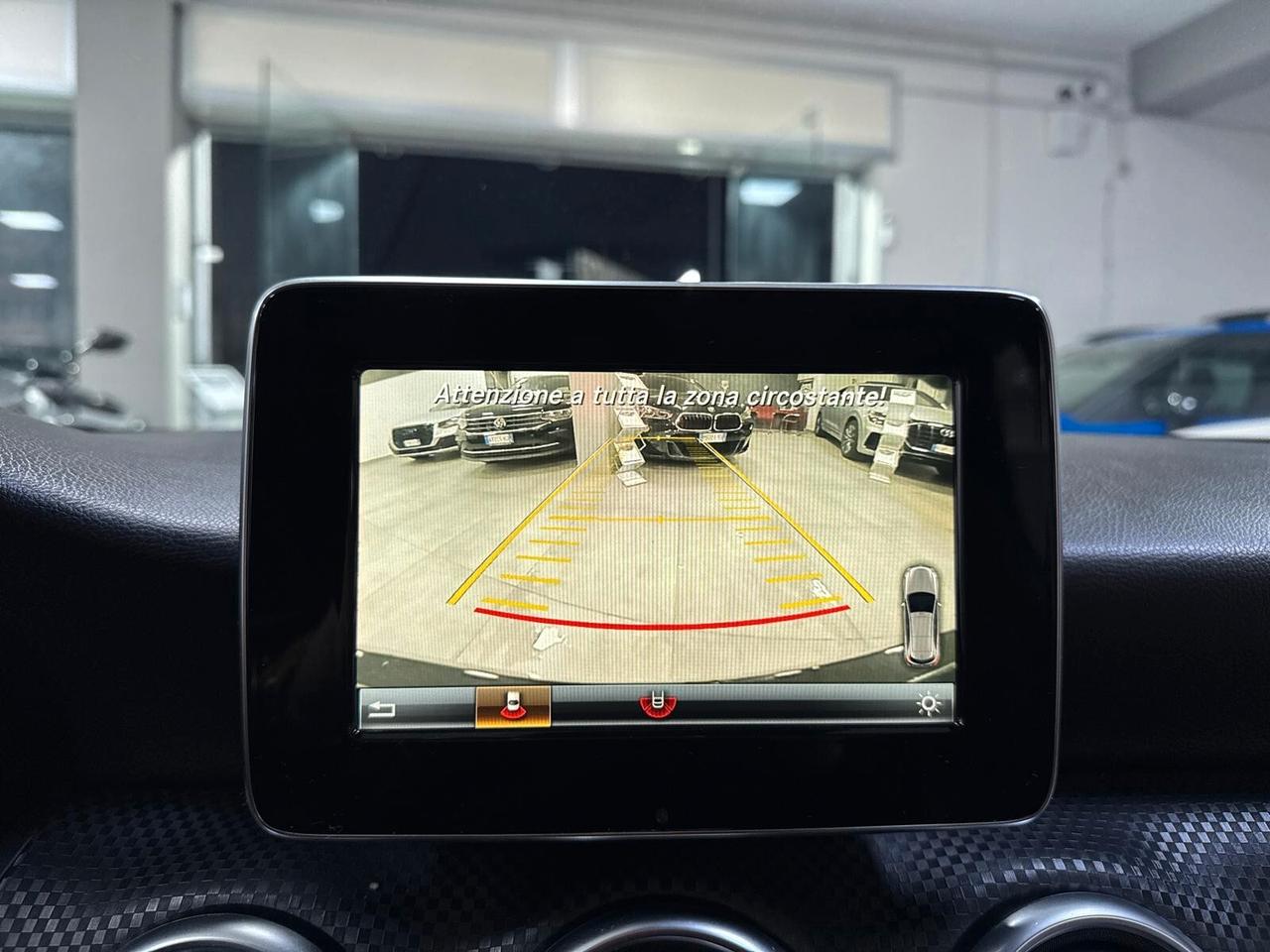 Mercedes A 180d Automatic Total Black 2018