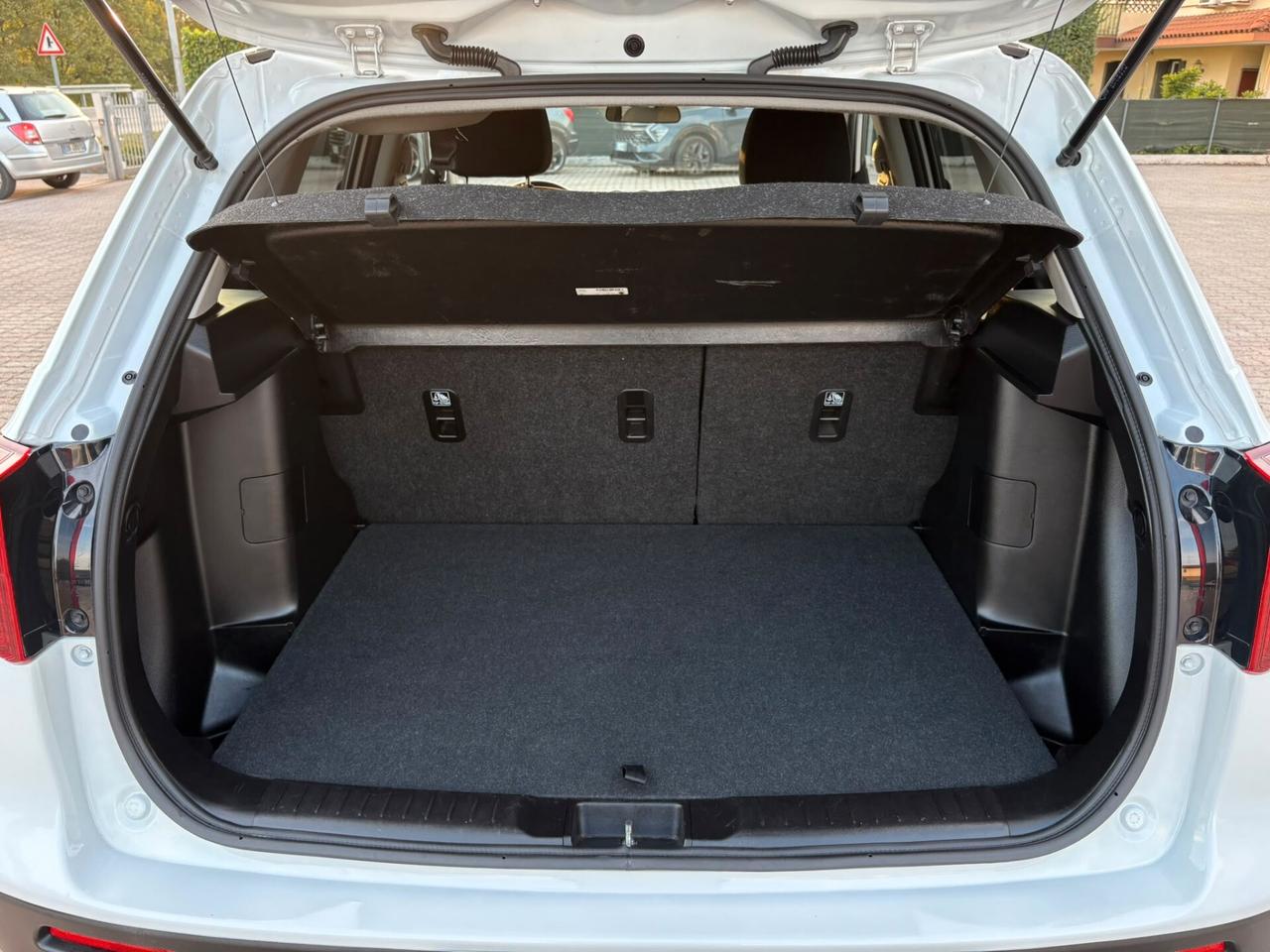 SUZUKI VITARA 1.0 BENZ. 112 CV SI A NEOPATENTATI