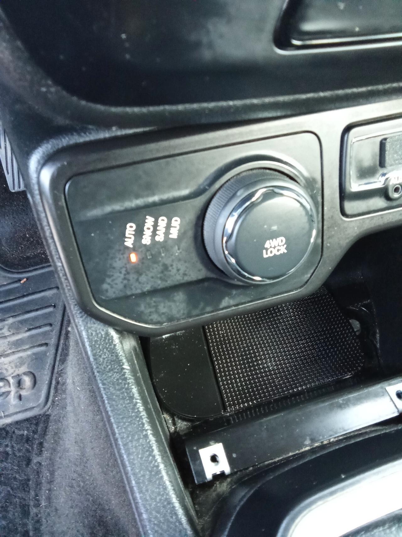 Jeep Renegade 2.0 Mjt 140CV 4WD 019