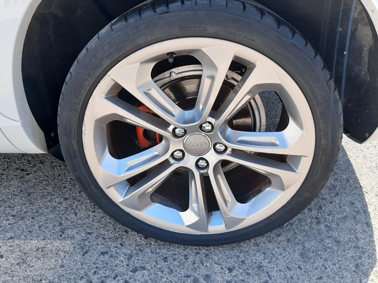 Audi Q3 2.0 TDI 177 CV quattro S tronic s line
