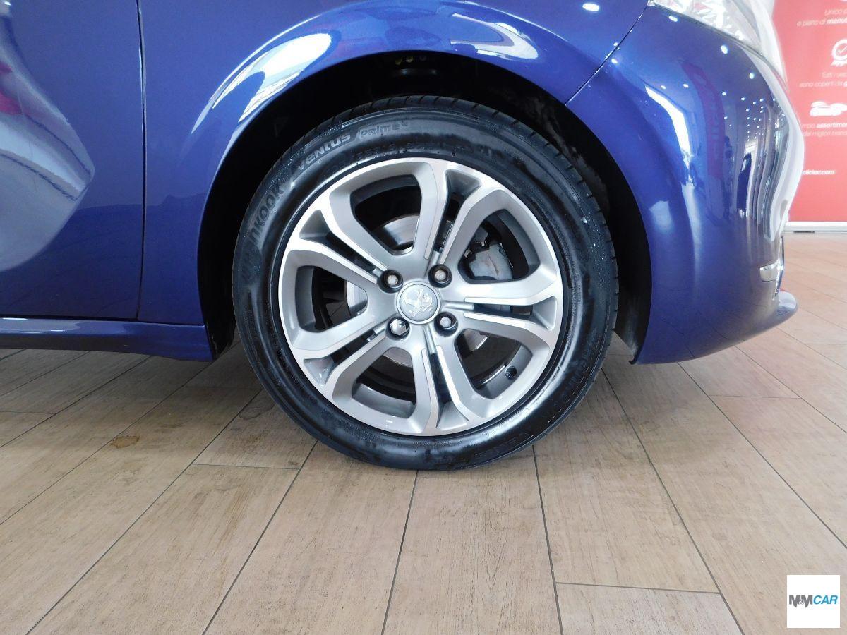 PEUGEOT - 208 - 1.4 HDi 68 CV 5p. Allure