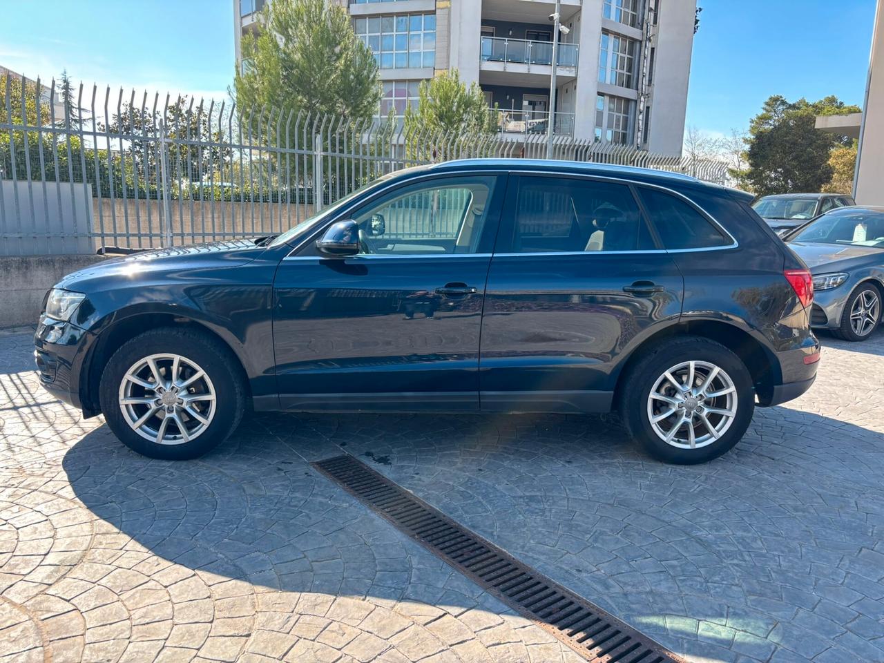 Audi Q5 2.0 TDI 170 CV QUATTRO S-tronic ! LEGGI !