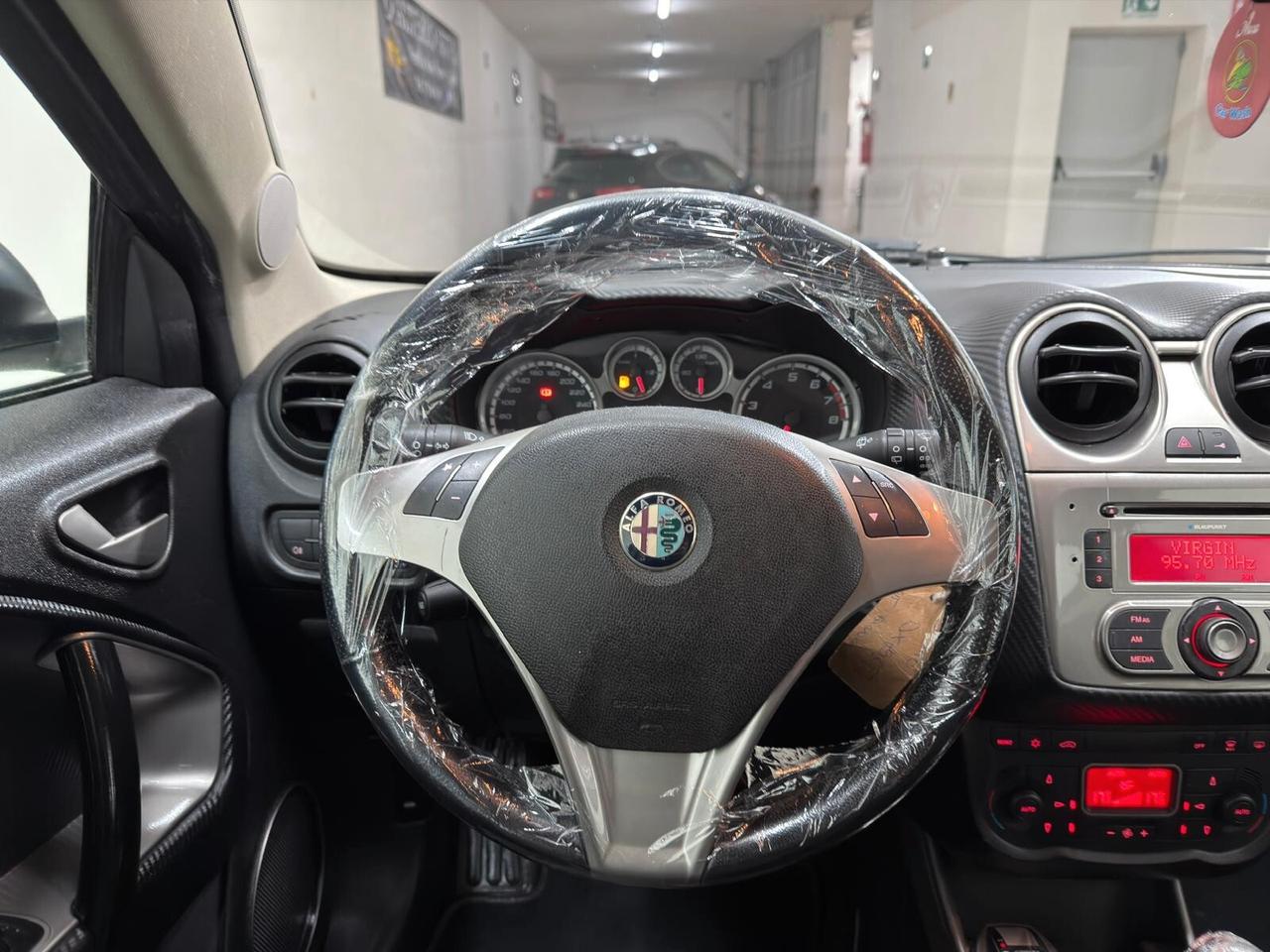 Alfa Romeo MiTo 1.4 78 CV Distinctive Sport Pack
