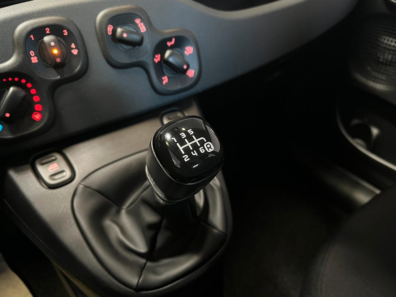 Fiat Panda 1.0cc HYBRID 70cv -KM0- VARI COLORI DISPONIBILI