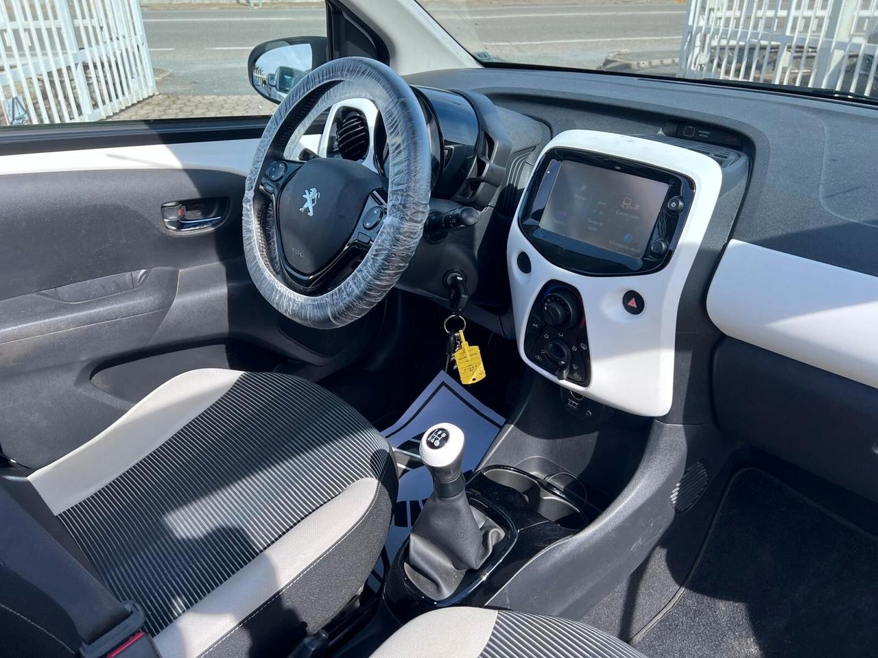 Peugeot 108 PureTech 82 5 porte Allure TOP!