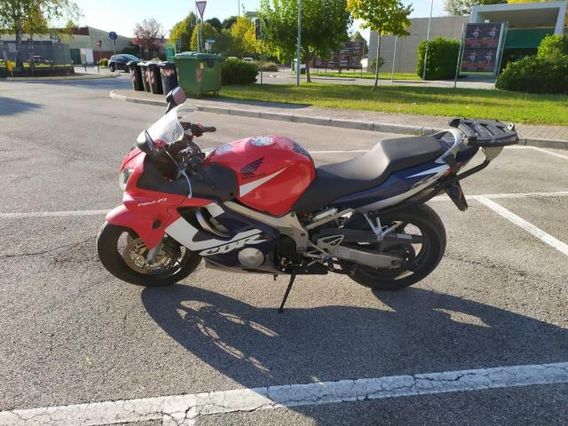 Honda - CBR 600
