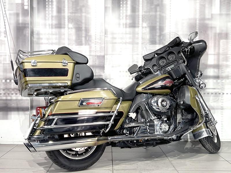 Harley Davidson FLHTCU Electra Glide Ultra Classic 1584