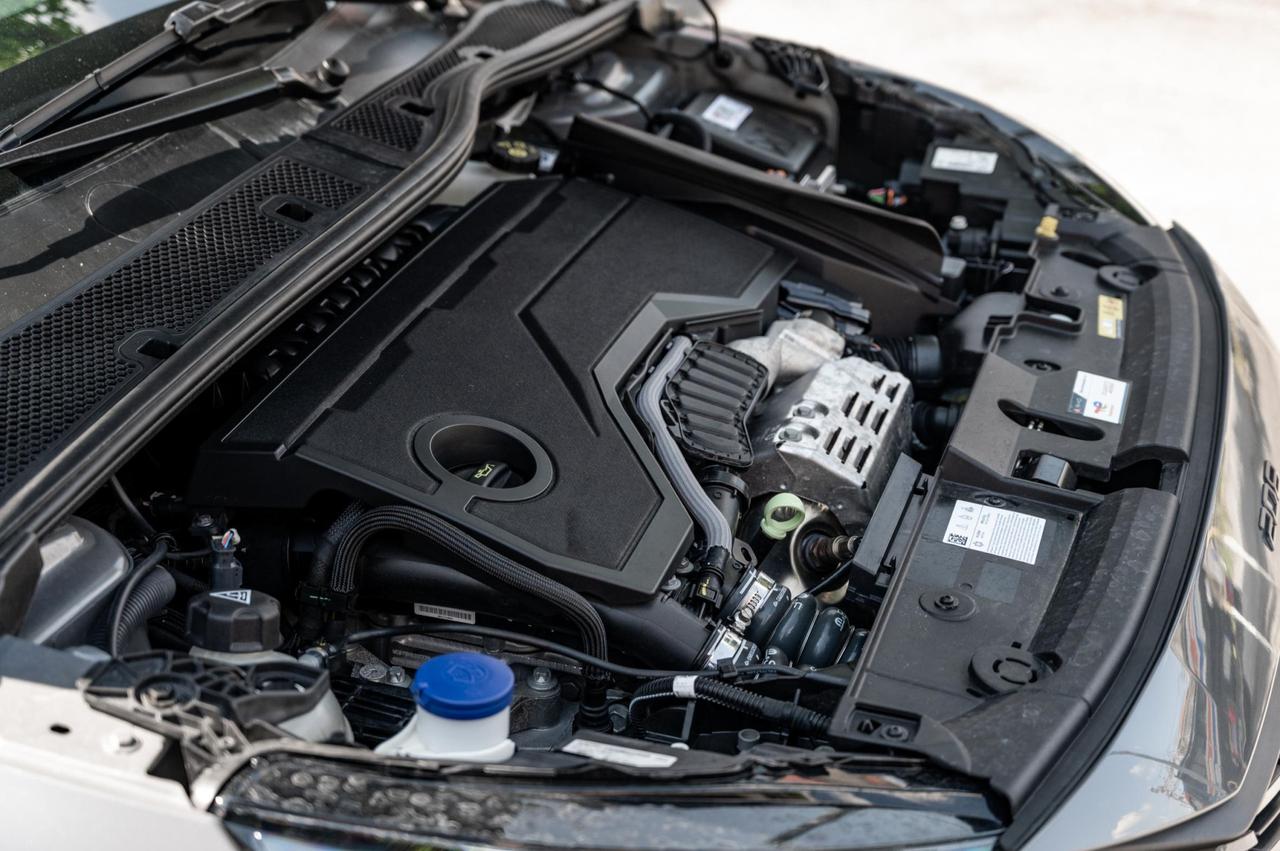 Peugeot 208 1.2 hybrid Allure 110cv e-dcs 6