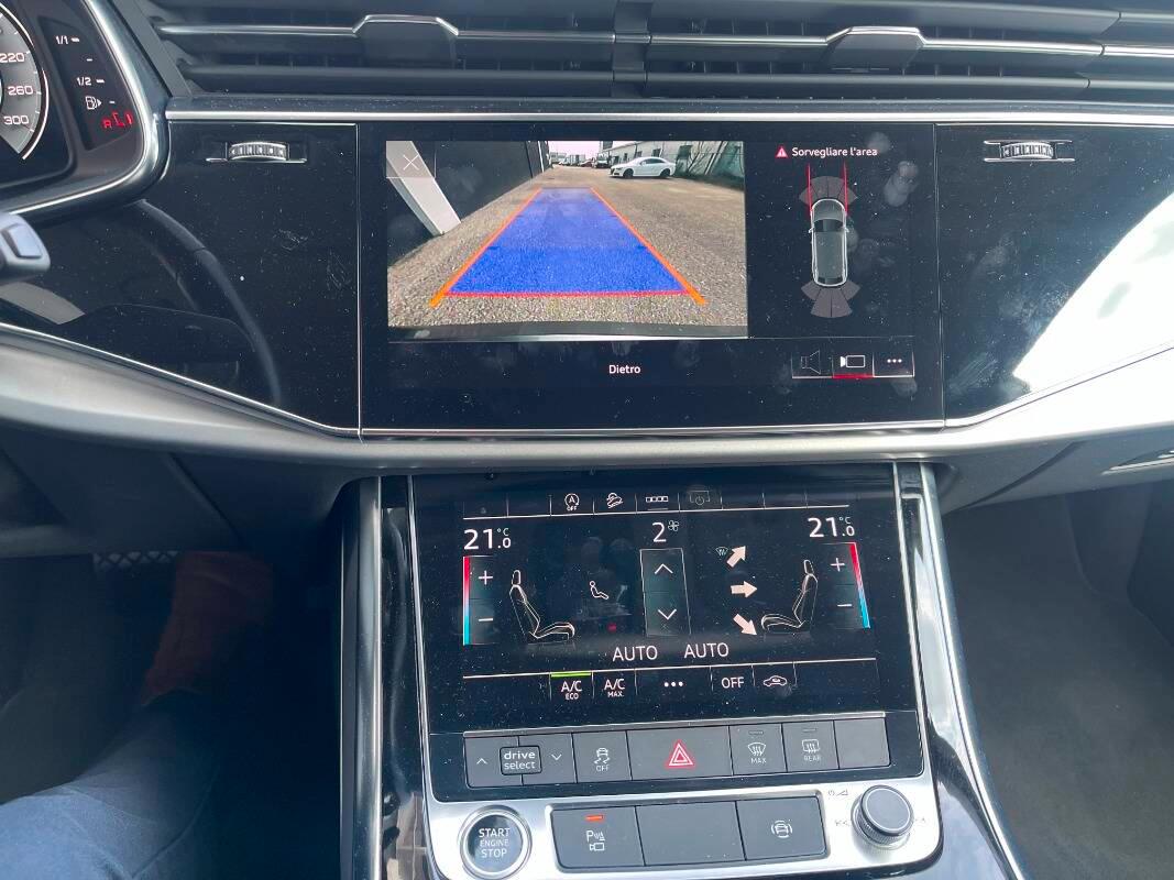 Audi Q8 45 3.0 tdi mhev tiptronic