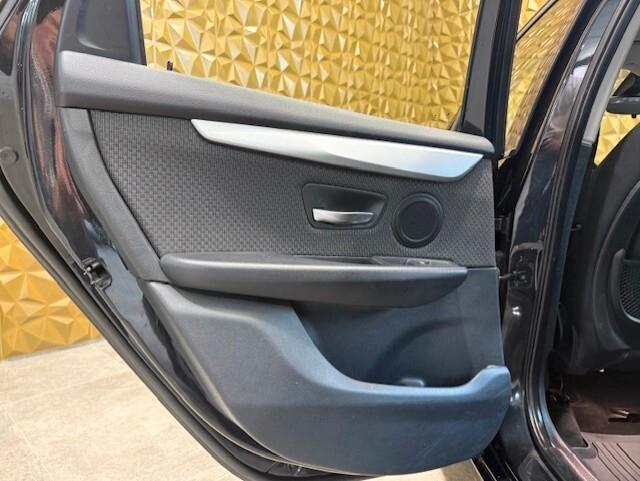 Bmw 2er Active Tourer 216d Active Tourer Advantage